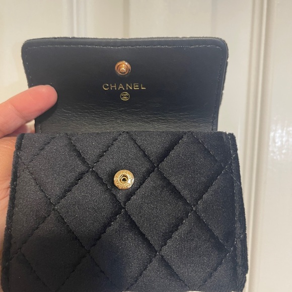 New in Box CHANEL Makeup Quilted Black Mini VIP Card Wallet Gift with Purchase - Picture 5 of 7